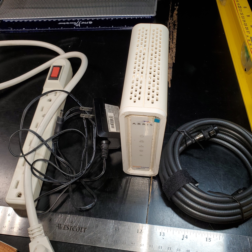 ARRIS Surfboard SB6141 White Cable Modem+AC Adapter+coax Cable+extension Panel